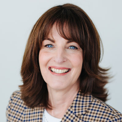 WPR Associate Headshot Laurie Walker