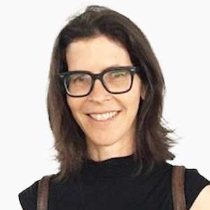 Linda Baker headshot